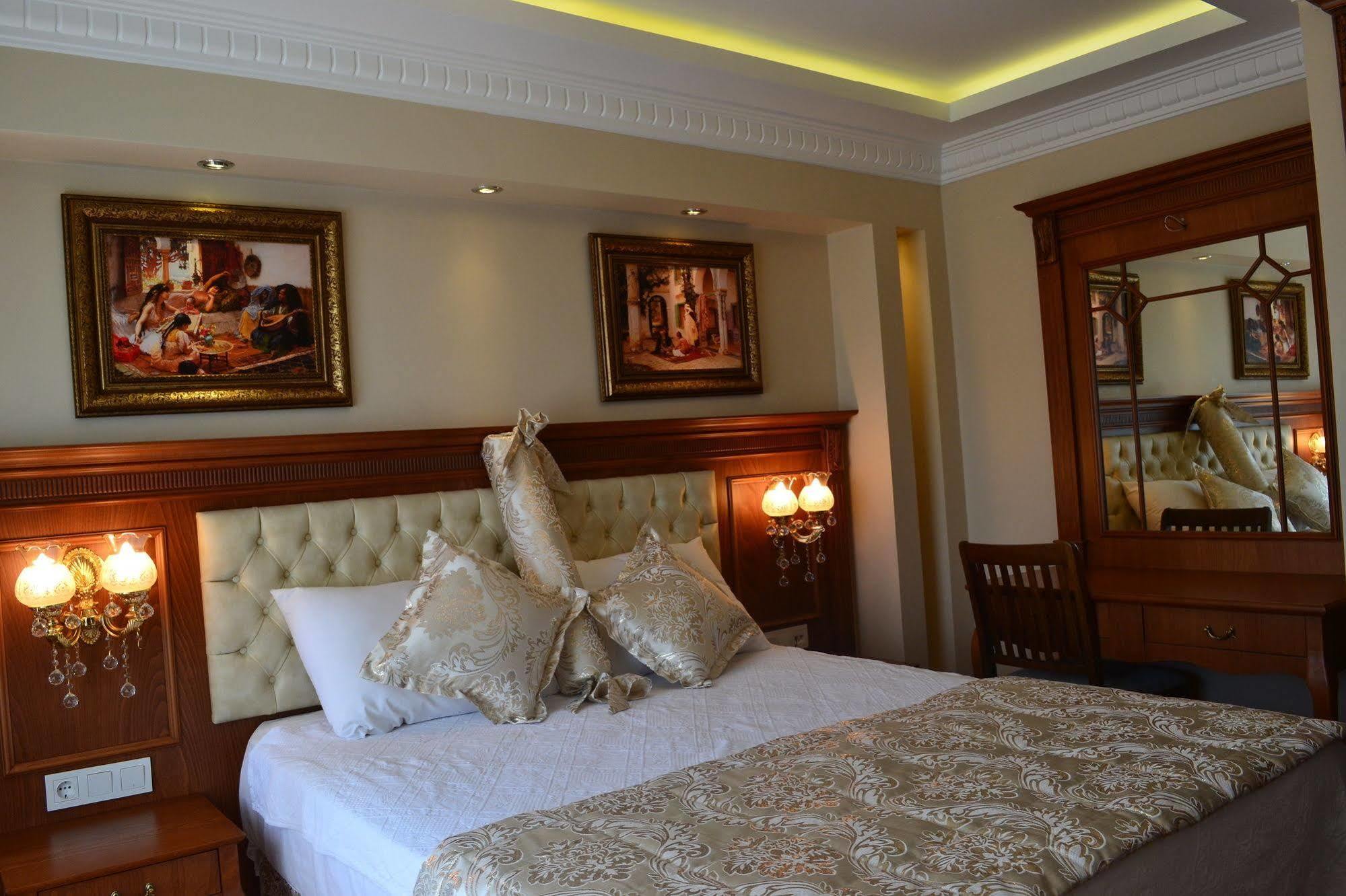 Blue Istanbul Suites Exterior foto